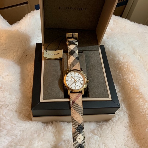 burberry bu9752